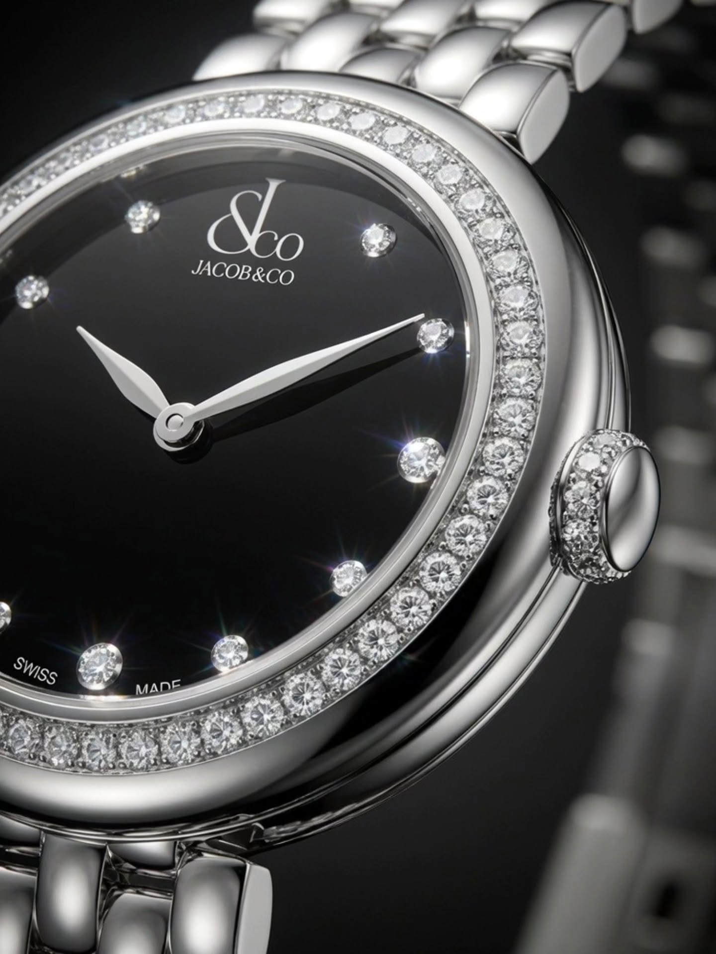Brilliant Stainless Steel Cadran Noir